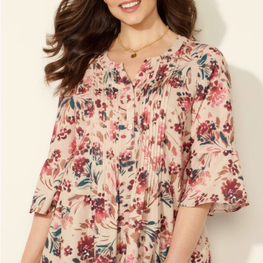 🌻082 CATHERINES floral plus pin tucked blouse